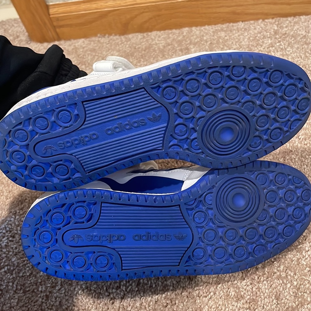 Adidas sneakers - Picture 7 of 7